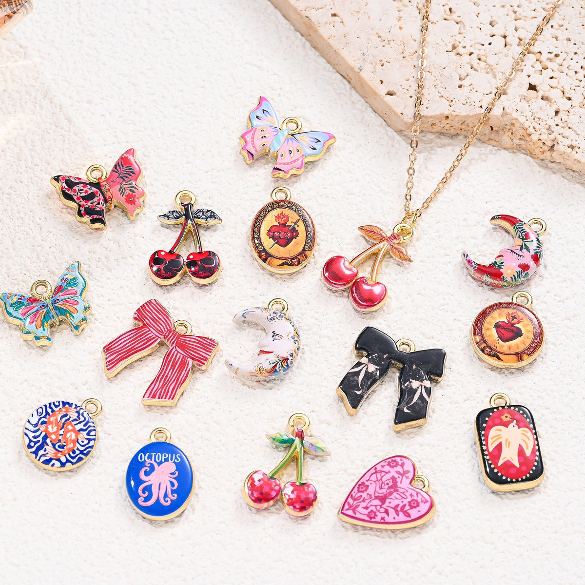 16PCS Color Printed Zinc Alloy Pendant Set