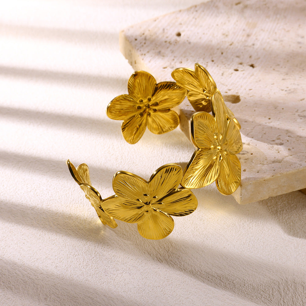 Golden Flower Jewelry Set