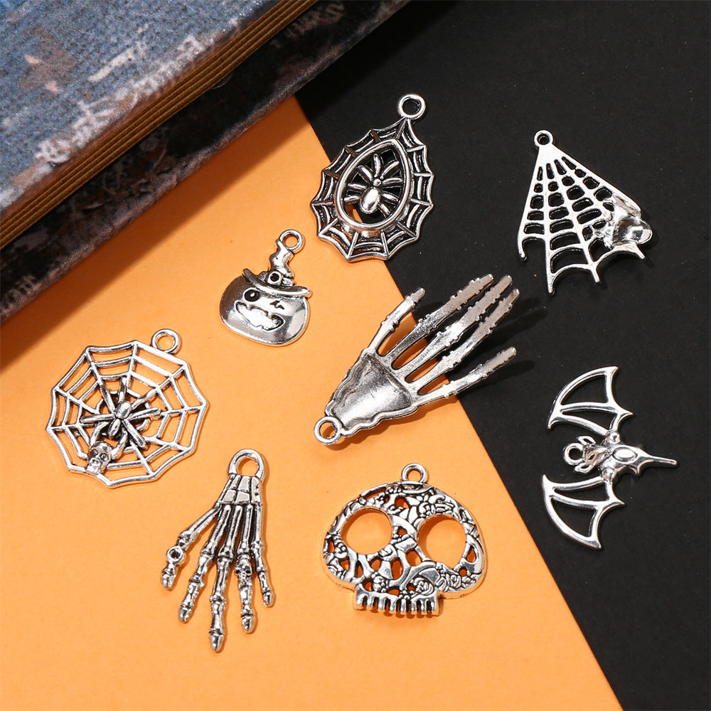 Vintage Halloween Pendants Mix