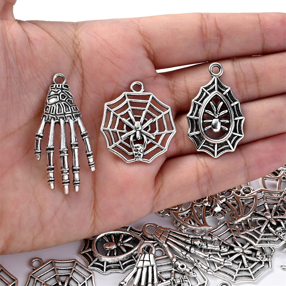 Vintage Halloween Pendants Mix