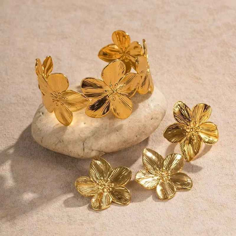 Golden Flower Jewelry Set