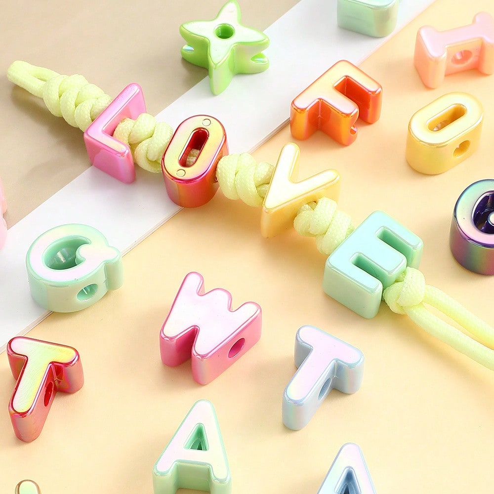 UV Color Letter Acrylic Beads