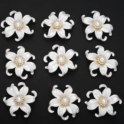 10-Piece White Acrylic Iris Flower Flatback Charms