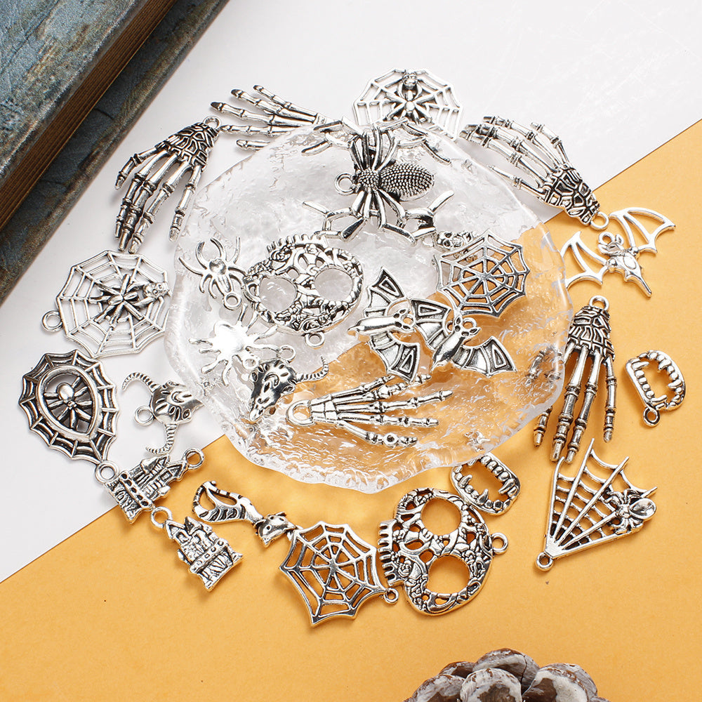 Vintage Halloween Pendants Mix